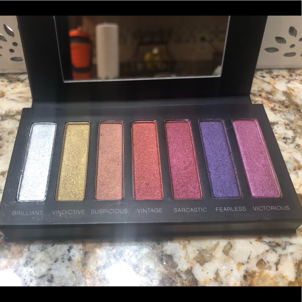 MOODSTRUCK ADDICTION shadow palette 5